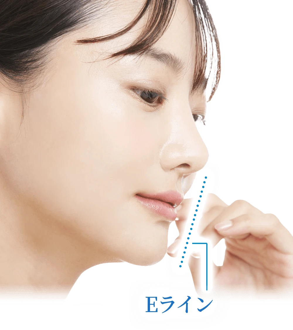 Eラインが綺麗な女性